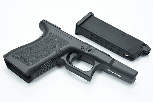 One Light-Weight Aluminum Magazine Included GLK-147(BK)