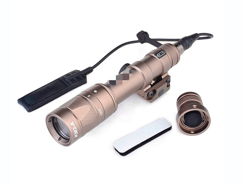 Clone M600V WeaponLight with Strobe Function 180 Luemns (FDE)